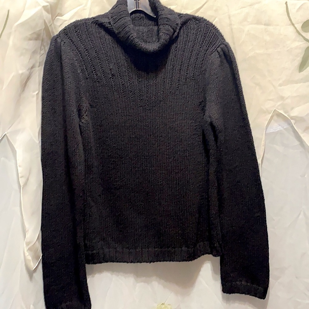 J CREW BLACK COTTON/NYLON  TURTLENECK SWEAT. SZ L
